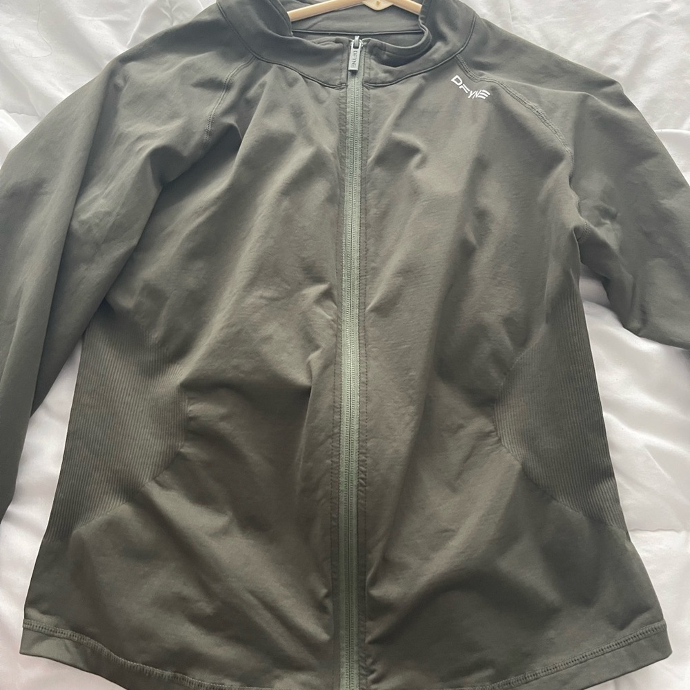 Dfyne dynamic zippy jacket